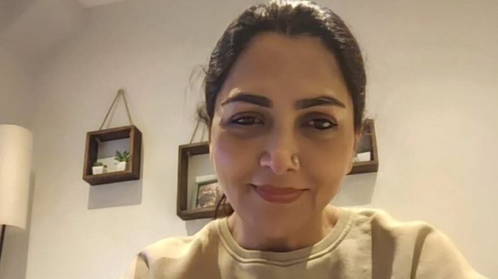 Diet Turunkan BB 20 Kg, Politisi Kushboo Sundar Buktikan Bisa Kembali Tampak Muda di Usia 50-an