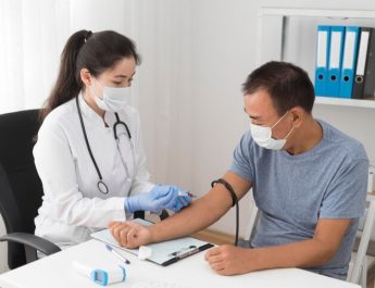 Meriam Bellina Pasang Ring, Ini Pentingnya Cek Kesehatan Rutin