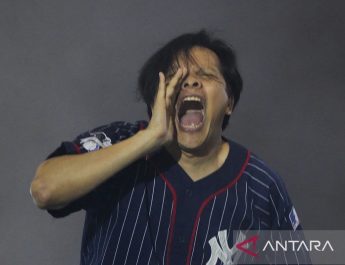 Armand Sebut Bunda Iffet, Figur Ibu Bagi Anak Band 90-an