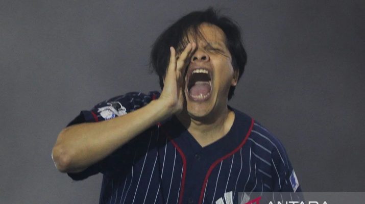 Armand Sebut Bunda Iffet, Figur Ibu Bagi Anak Band 90-an