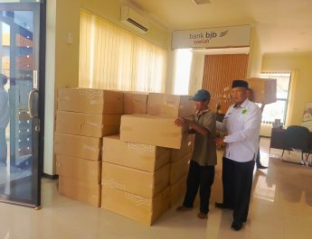 Kemenag Purwakarta Distribusikan 754 Koper kepada Calon Jemaah Haji.