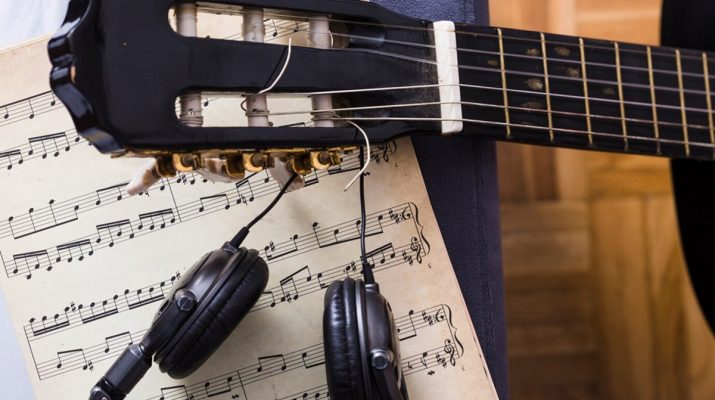 Musik: Media Ekspresi dan Hiburan