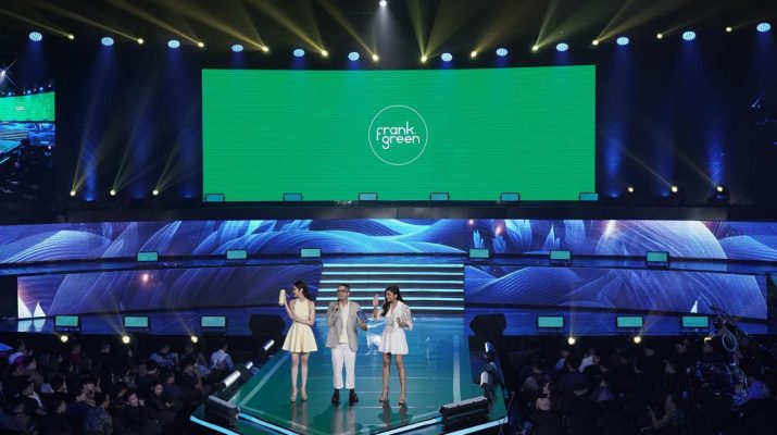 Dua Warna Baru Frank Green Diperkenalkan di Ajang Puteri Indonesia 2025