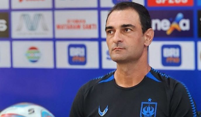 PSIS Semarang pecat pelatih Gilbert Agius