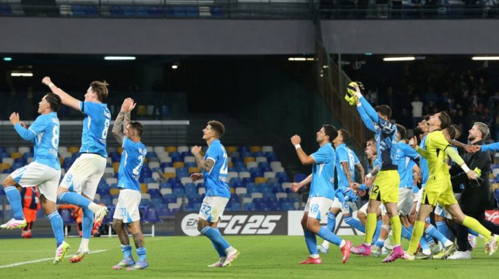 Napoli perlebar peluang juara Liga Italia usai menang 2-0 atas Torino
