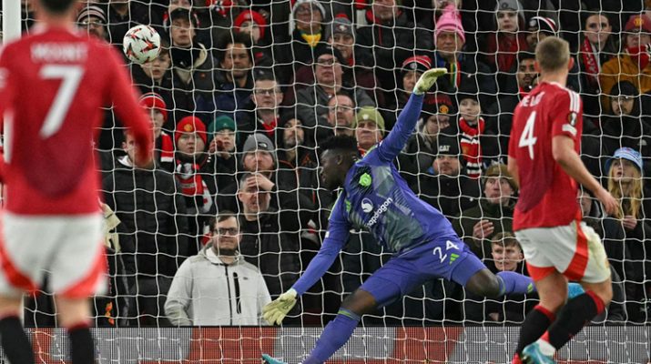 Blunder Onana jadi sorotan usai MU imbang di kandang Lyon