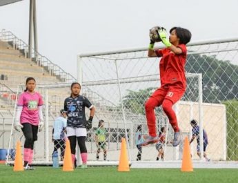 Jelang berlaga di JSSL Singapore, pesepakbola putri usia dini Indonesia jalani pelatihan di Kudus