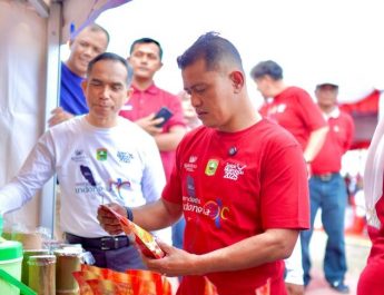 Pemkab Solok bantu pasarkan produk UMKM saat perayaan HUT ke-112