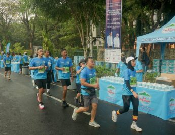 Le Minerale Dipercaya sebagai Official Mineral Water di Jakarta Running Festival 2024