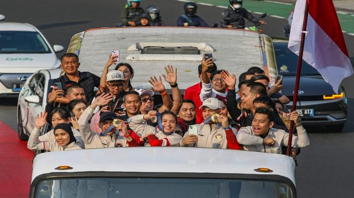 Gregoria Mariska Tunjung dan Veddriq Leonado Digandeng Produk Es Krim