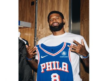 Paul George Cedera di Laga Pramusim Philadelphia 76ers