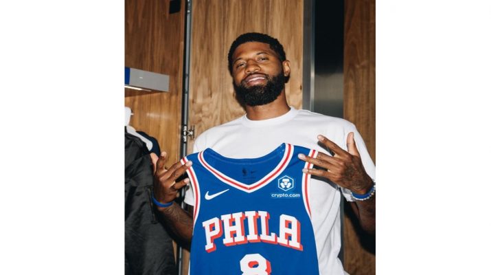 Paul George Cedera di Laga Pramusim Philadelphia 76ers