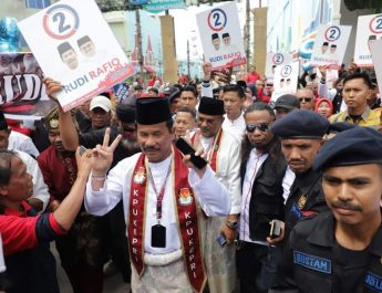 Survei Pilkada Kepri 2024: Elektabilitas Paslon Rudi-Aunur Teratas