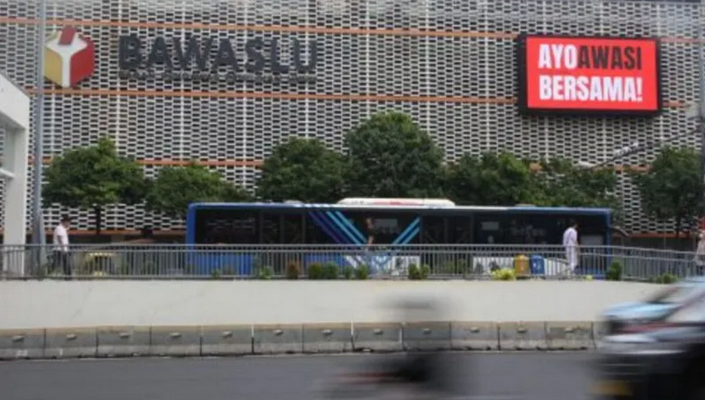 Bawaslu Harus Berani Tindak Lanjuti Putusan MK Soal Netralitas TNI/Polri