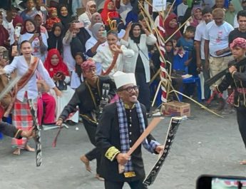 Gebyar Budaya, Husain Alting Ingatkan Perdamaian di Atas Segalanya