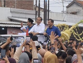 Sambangi Tegal, Jokowi dan Ahmad Luthfi-Taj Yassin Disambut Ribuan Warga