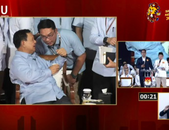 Ahok Kena Semprot Kang Emil