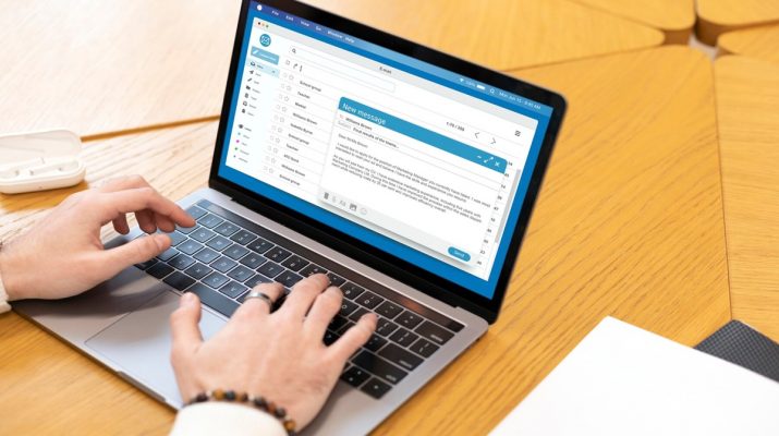 Sebanyak 7 Persen akun Netflix, Roblox dan Discord yang Bocor Gunakan Surel Kantor