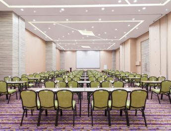 Milkyway Ballroom di ibis Styles Jakarta Mangga Dua Square : Ruang Pertemuan Fleksibel untuk Acara Bisnis hingga Momen Spesial