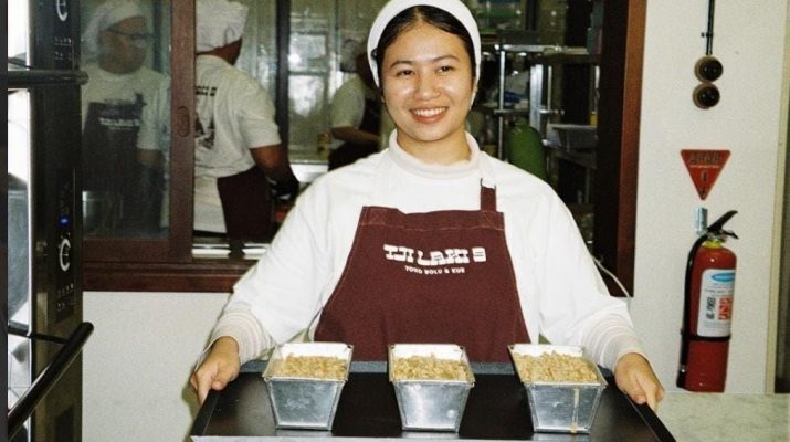 Tji Laki 9 Spesialis Bolu Pisang yang tengah Viral di Bandung