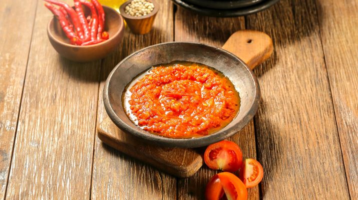 Terus Berinovasi dengan Sambal Saji hingga Fasilitas Ramah Keluarga