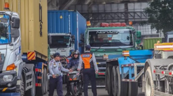 Kurangi Macet, Jam Operasional Truk Kontainer Harus Diatur