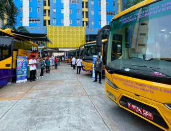 Jemput Bola Gelar Pelatihan Kerja Bagi Warga, Pramono Sebut di Rusunawa K.S Tubun 80 persen Warga Ikuti Agendanya