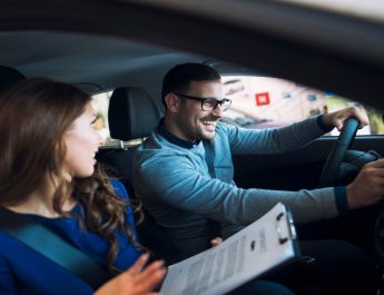 Belajar Mobil Manual? Ini Panduan Mudah Pemula!