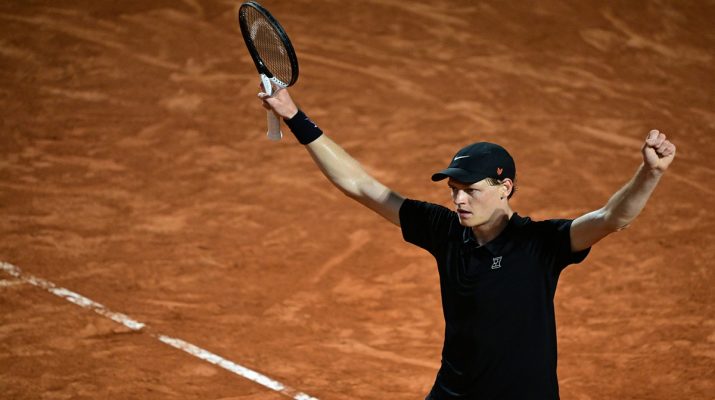 Jannik Sinner Kalahkan Franciscco Cerundolo di 16 Besar Roma Terbuka