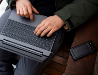 Laptop Lemot? Ini Waktu Tepat Install Ulang!