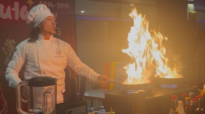 Chef Muto, Sang Kungfu Chef Sukses Hibur Tamu di ibis Styles Jakarta Airport