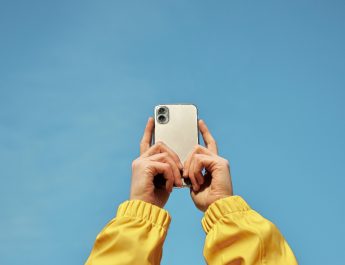 6 HP dengan Kamera Terbaik 2025