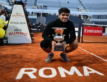 Carlos Alcaraz Raih Gelar Masters 1000 Ketujuh di Roma Terbuka