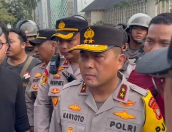 Temui Massa Demo Ojol, Kapolda Metro Jaya Fasilitasi Pertemuan dengan Pemerintah