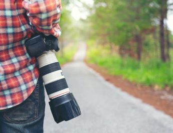 6 Rekomendasi Lensa Tele DSLR