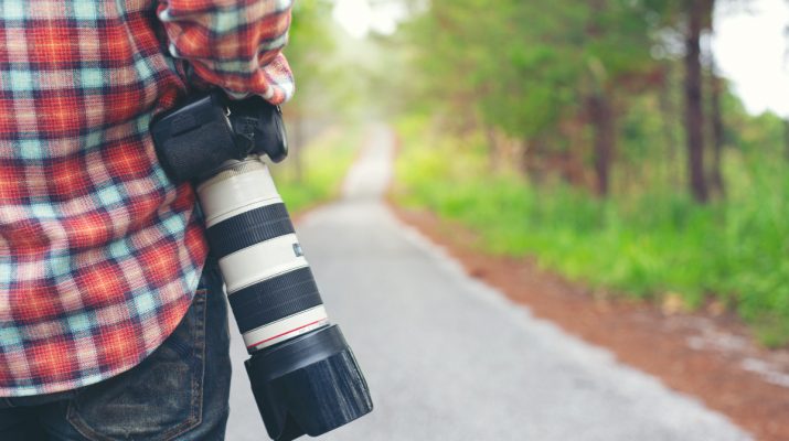 6 Rekomendasi Lensa Tele DSLR