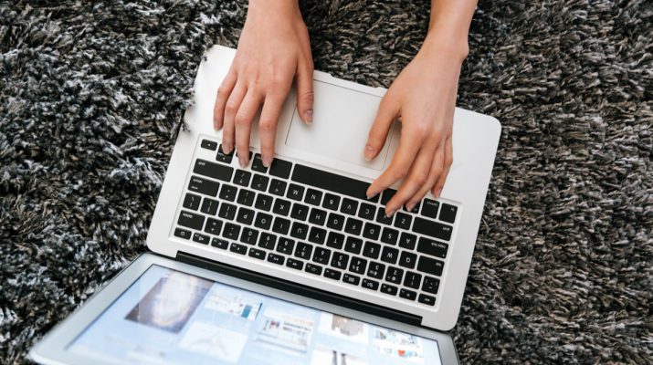 7 Rekomendasi Laptop dengan Layar Sentuh Terbaik, Berikut Harganya