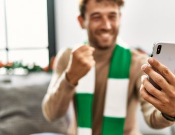 6 Aplikasi Streaming Bola Terbaik untuk HP Android dan iPhone