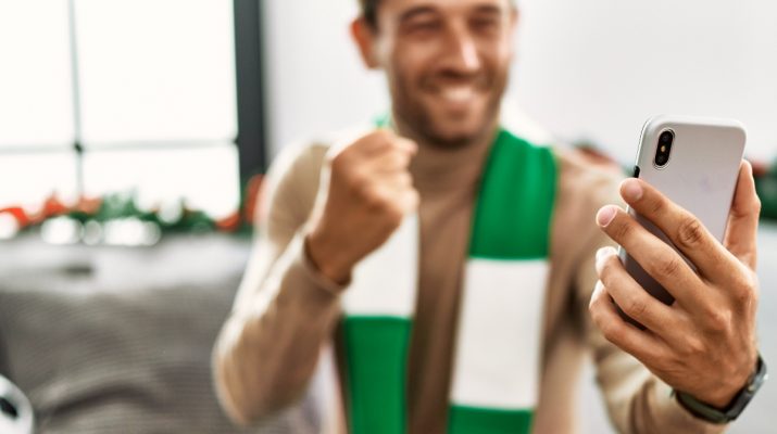 6 Aplikasi Streaming Bola Terbaik untuk HP Android dan iPhone