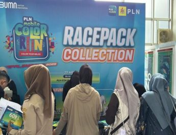 Komunitas Lari Palembang Antusias Sambut PLN Mobile Color Run 