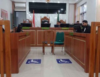 Terdakwa Sakit, Hakim Batal Baca Putusan Pengelola TPA Ilegal Limo Depok