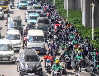 Polisi Salahkan Volume Kendaraan sebagai Penyebab Kemacetan Gatot Subroto-Sudirman