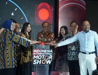  IIMS Surabaya 2025 Dorong Kebangkitan Industri Otomotif Jawa Timur