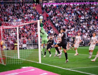 Bayern Muenchen raih kemenangan 2-0 kontra Monchengladbach