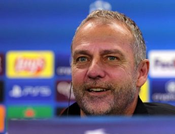 Hansi Flick bantah telah sepakati kontrak baru dengan Barcelona