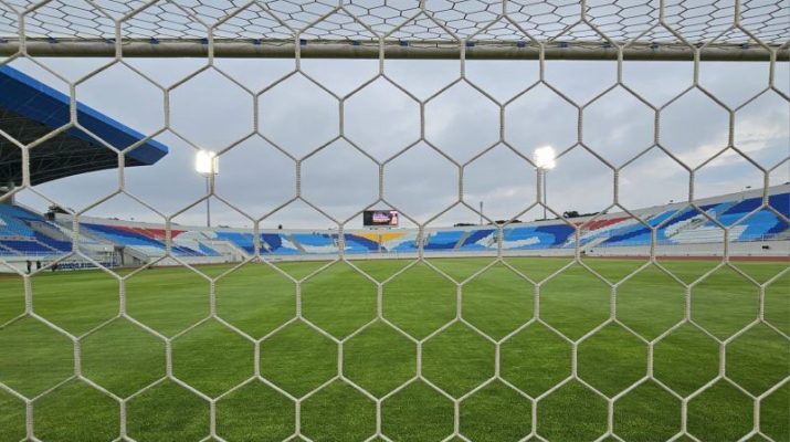 Panpel Arema FC legawa terima sanksi imbas pelemparan bus Persik