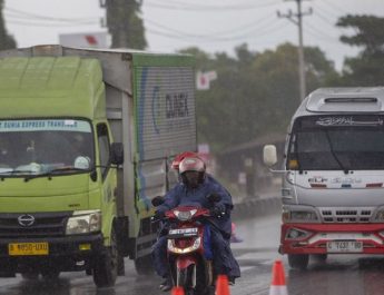 BMKG peringatkan potensi turun hujan di sejumlah kota pada akhir pekan