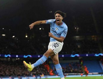 Rico Lewis diskors tiga pertandingan usai terima kartu merah