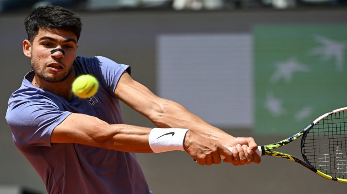 Pulih dari Cedera, Carlos Alcaraz Menang di Laga Pertama di Roma Terbuka