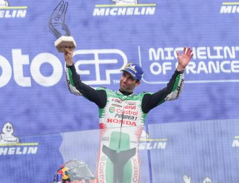 Johann Zarco Menang Dramatis di MotoGP Prancis 2025, Bawa Pulang Kemenangan Bersejarah untuk Prancis